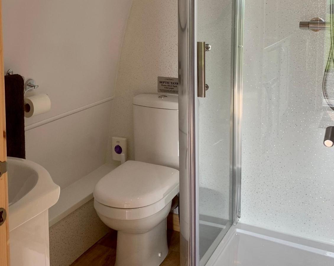 Waterpump Pod For 2 Adults With Ensuite In The Suffolk Countryside Badingham 外观 照片